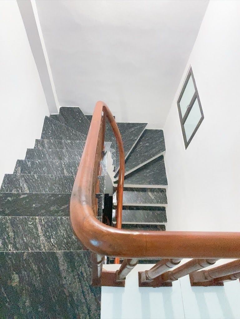 bán gấp nhà phố Trần Phú DT 31m2 x 5 tầng full nội thất, gần ô tô giá 9 tỷ